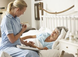 Gdzie studiować pielęgniarstwo w Warszawie?