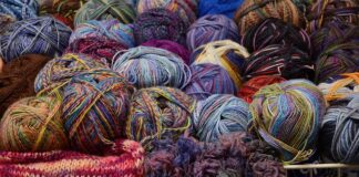 Ile motków wełny na koc?