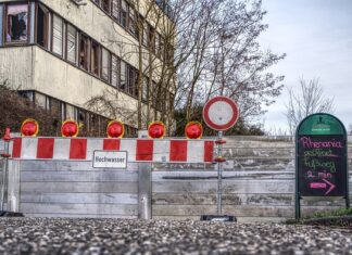 Jak sprawdzić szczelność dolotu benzyna?