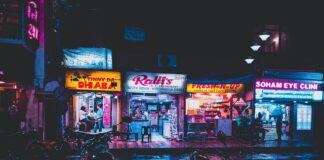 Co oznacza strzałka na pompie wody?