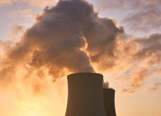 Czy to normalne że ubywa płynu chłodniczego?