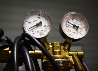 Co jest lepszym reduktorem?