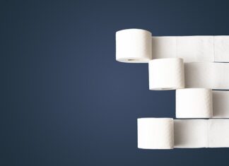 Co wsypać do toalety na działce?