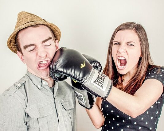 Jak pozbyć się kurzu z piwnicy?