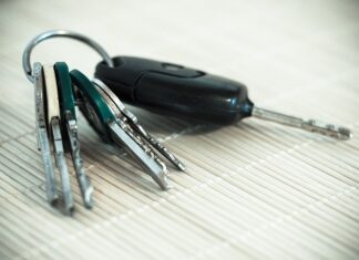 Jakie szafy do garażu?